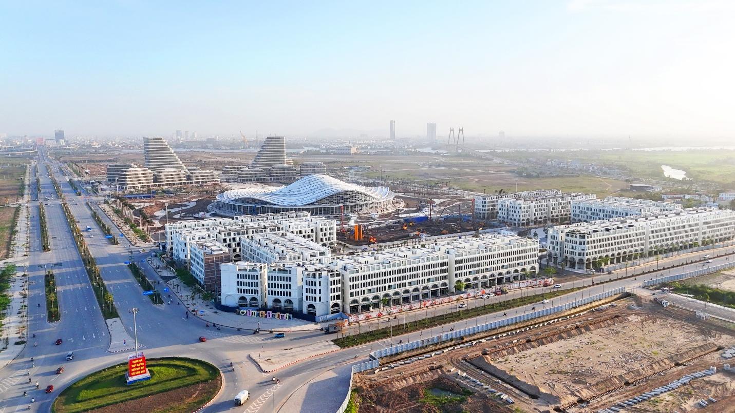 Masterise Homes đồng hành cùng Lễ hội Hoa Phượng Đỏ - Hải Phòng 2025- Ảnh 1. Masterise Homes đồng hành cùng Lễ hội Hoa Phượng Đỏ - Hải Phòng 2025- Ảnh 1.