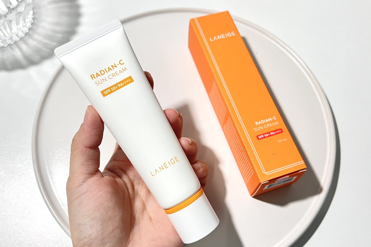 Ngoài 30 tuổi, da dễ nhăn gấp đôi nếu thiếu 5 món skincare này- Ảnh 3. Ngoài 30 tuổi, da dễ nhăn gấp đôi nếu thiếu 5 món skincare này- Ảnh 3.