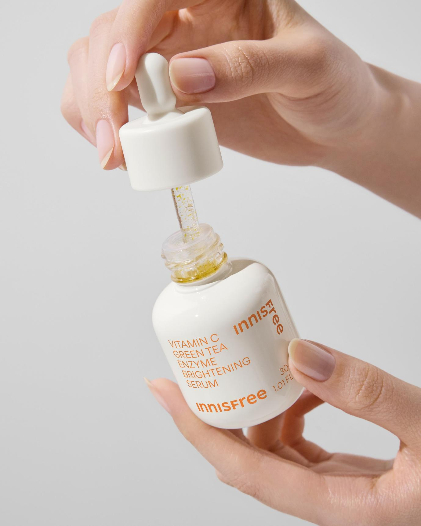 Ngoài 30 tuổi, da dễ nhăn gấp đôi nếu thiếu 5 món skincare này- Ảnh 4. Ngoài 30 tuổi, da dễ nhăn gấp đôi nếu thiếu 5 món skincare này- Ảnh 4.