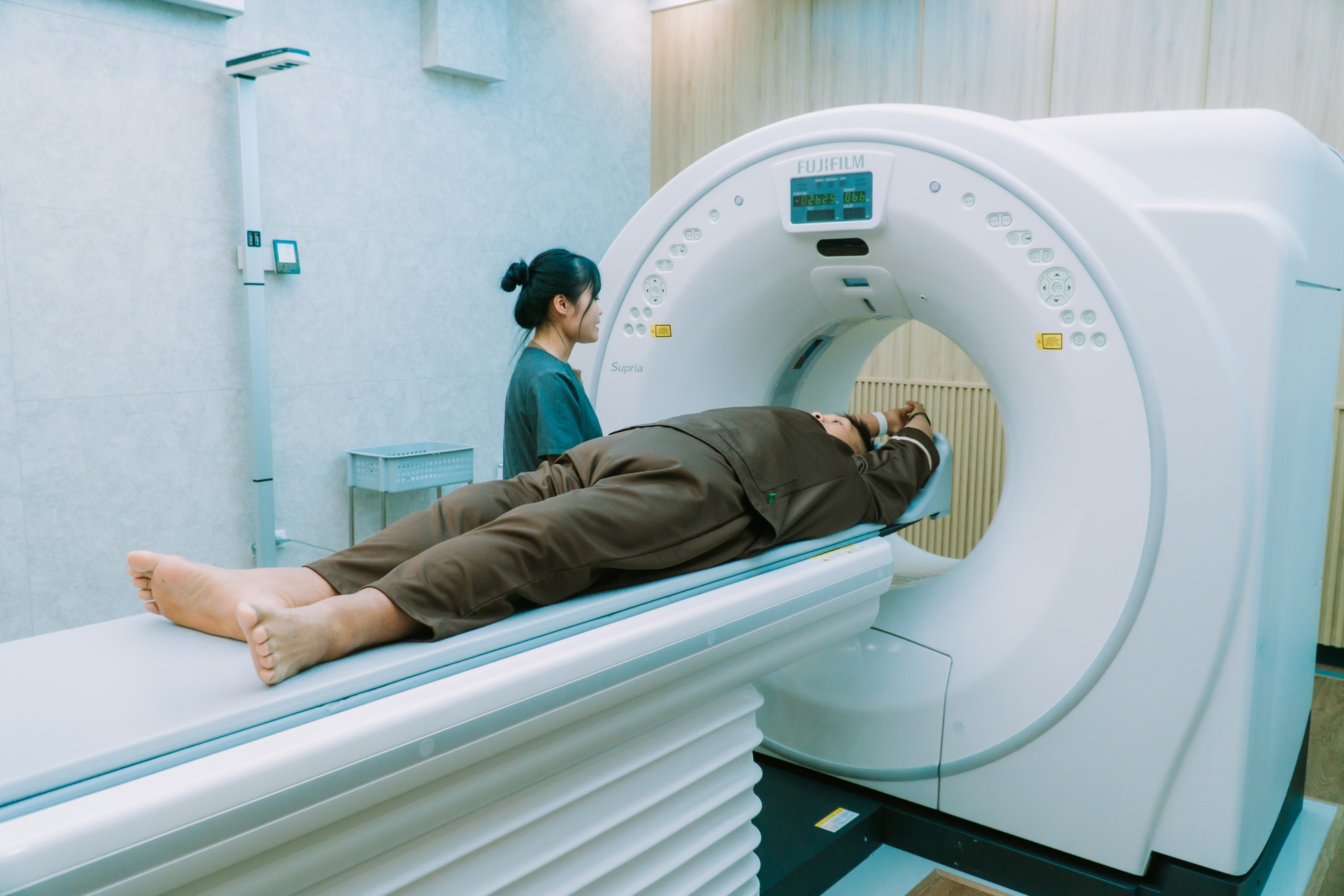 Hot Tiktoker Trọng Nhân bye béo bất ngờ với kết quả khám sức khỏe toàn diện, sẵn sàng cho ca phẫu thuật cắt da- Ảnh 5. Hot Tiktoker Trọng Nhân bye béo bất ngờ với kết quả khám sức khỏe toàn diện, sẵn sàng cho ca phẫu thuật cắt da- Ảnh 5.