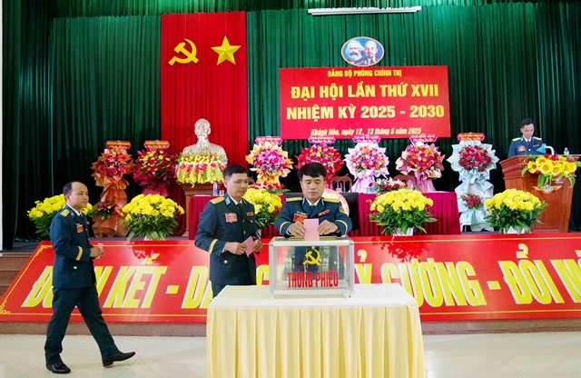 Đảng bộ Phòng Chính trị, Sư đoàn 377 tổ chức Đại hội nhiệm kỳ 2025 - 2030- Ảnh 4. Đảng bộ Phòng Chính trị, Sư đoàn 377 tổ chức Đại hội nhiệm kỳ 2025 - 2030- Ảnh 4.