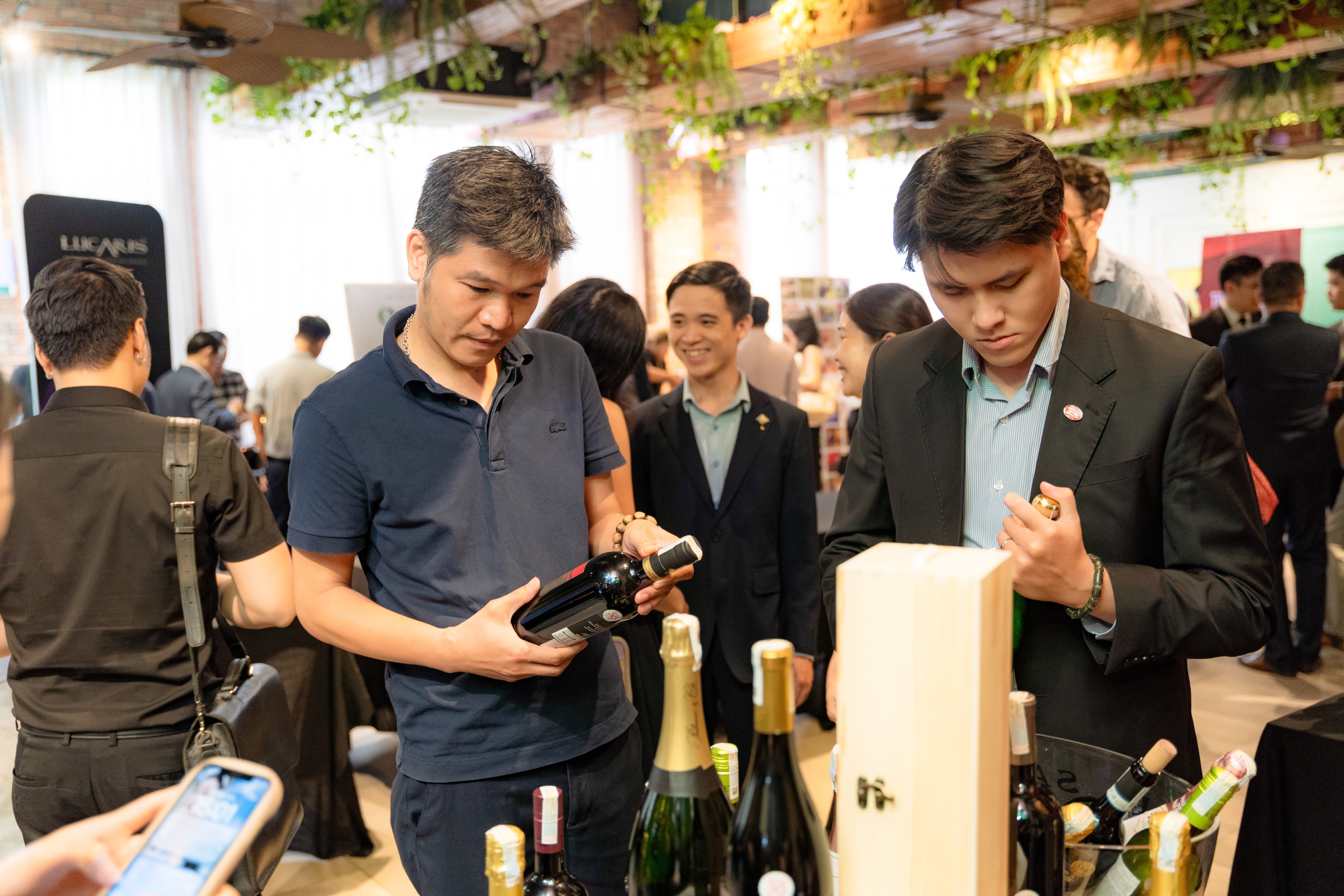 Nghề sommelier tại Việt Nam: Lực lượng tham gia ngày càng trẻ và nuôi ấp ủ nâng tầm ẩm thực Việt trên bản đồ thế giới- Ảnh 3. Nghề sommelier tại Việt Nam: Lực lượng tham gia ngày càng trẻ và nuôi ấp ủ nâng tầm ẩm thực Việt trên bản đồ thế giới- Ảnh 3.