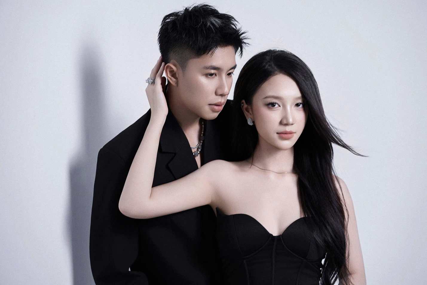 Gia Linh: Hành trình 2 năm "vẽ màu" cá tính vào Vpop và "tâm huyết đầu đời"- Ảnh 3. Gia Linh: Hành trình 2 năm "vẽ màu" cá tính vào Vpop và "tâm huyết đầu đời"- Ảnh 3.