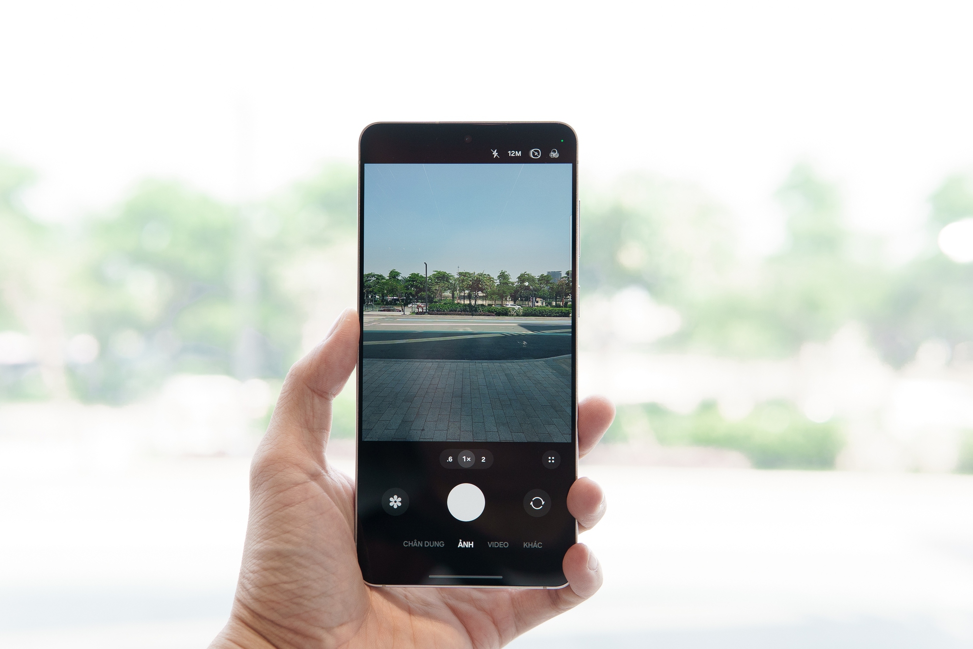 Galaxy S25 Edge mỏng dính mà camera vẫn 200MP, chụp đẹp y như S25 Ultra, zoom số cũng cực ổn?- Ảnh 3. Galaxy S25 Edge mỏng dính mà camera vẫn 200MP, chụp đẹp y như S25 Ultra, zoom số cũng cực ổn?- Ảnh 3.