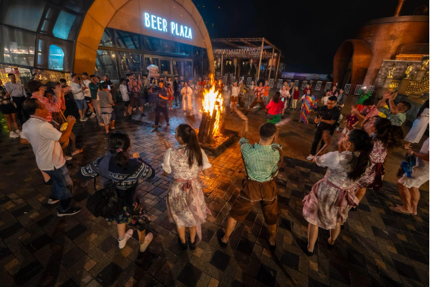 Lạc bước giữa thiên đường hoa hồng tại Sun World Ba Na Hills- Ảnh 9. Lạc bước giữa thiên đường hoa hồng tại Sun World Ba Na Hills- Ảnh 9.