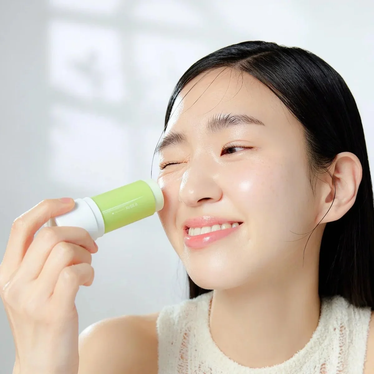 6 kem chống nắng làm mát, giảm nhiệt tức thì không thể bỏ qua trong mùa hè- Ảnh 7. 6 kem chống nắng làm mát, giảm nhiệt tức thì không thể bỏ qua trong mùa hè- Ảnh 7.