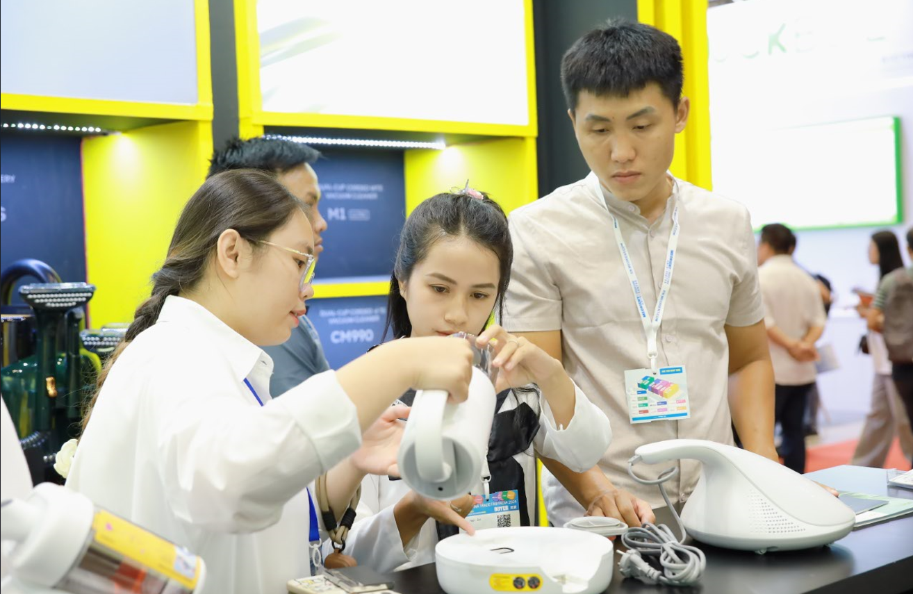 DEERMA ghi dấu ấn tại triển lãm China Homelife Vietnam 2025- Ảnh 4. DEERMA ghi dấu ấn tại triển lãm China Homelife Vietnam 2025- Ảnh 4.