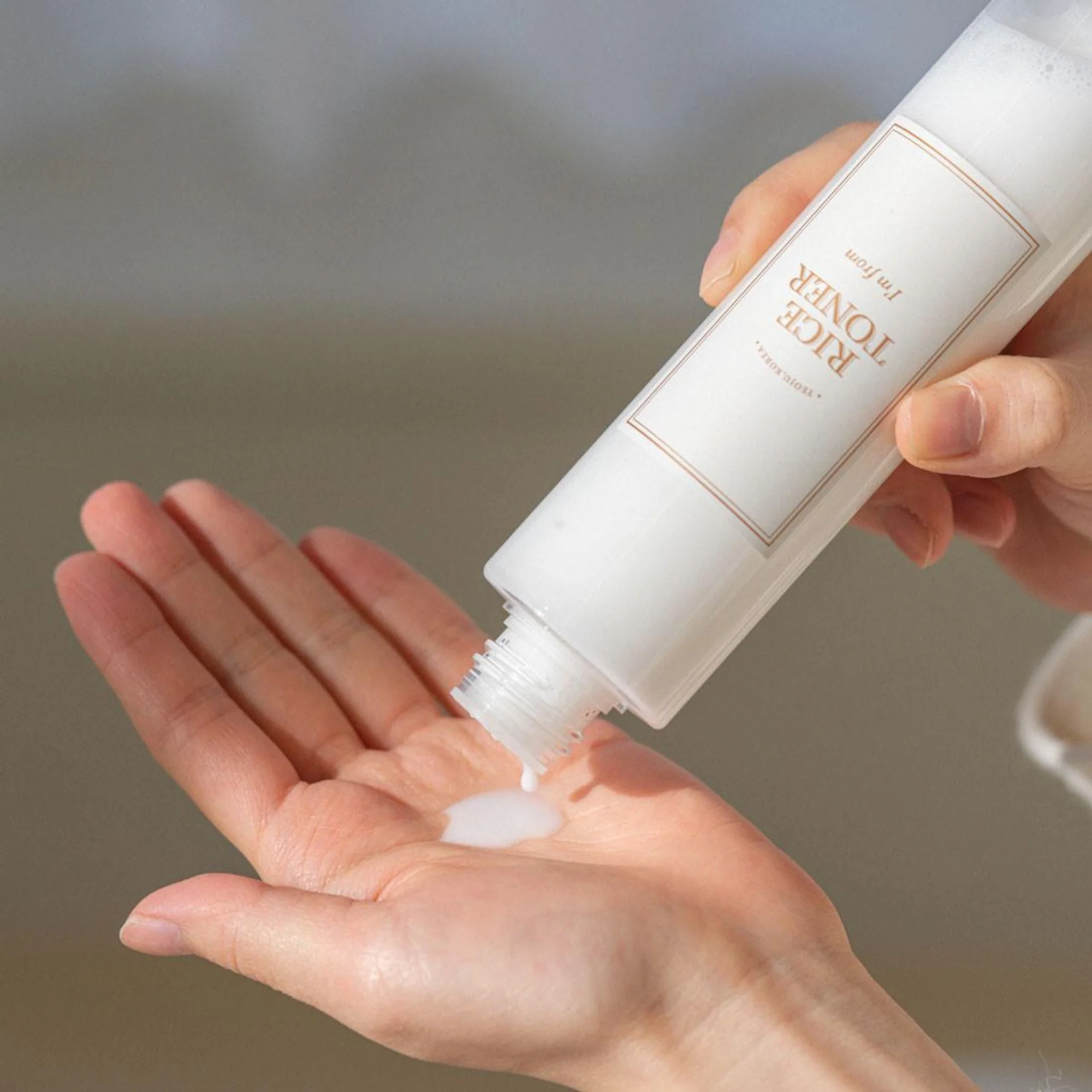 35 tuổi tôi nhận ra 1 điều: Chăm sóc càng đơn giản thì da lại càng đẹp!- Ảnh 4. 35 tuổi tôi nhận ra 1 điều: Chăm sóc càng đơn giản thì da lại càng đẹp!- Ảnh 4.