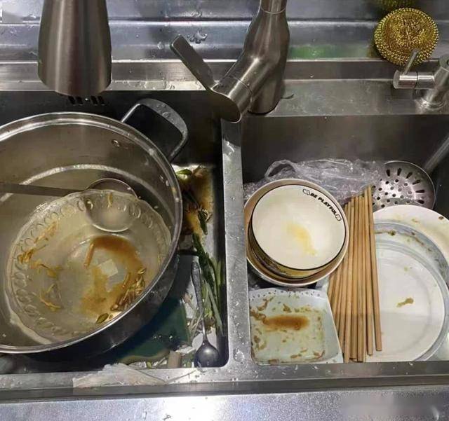 6 thói quen tưởng bình thường nhưng khiến bát đĩa càng rửa càng bẩn, cả nhà ăn "độc tố" mỗi ngày sớm muộn cũng ung thư- Ảnh 2. 6 thói quen tưởng bình thường nhưng khiến nha cai hi88 càng rửa càng bẩn, cả nhà ăn "độc tố" mỗi ngày sớm muộn cũng ung thư- Ảnh 2.