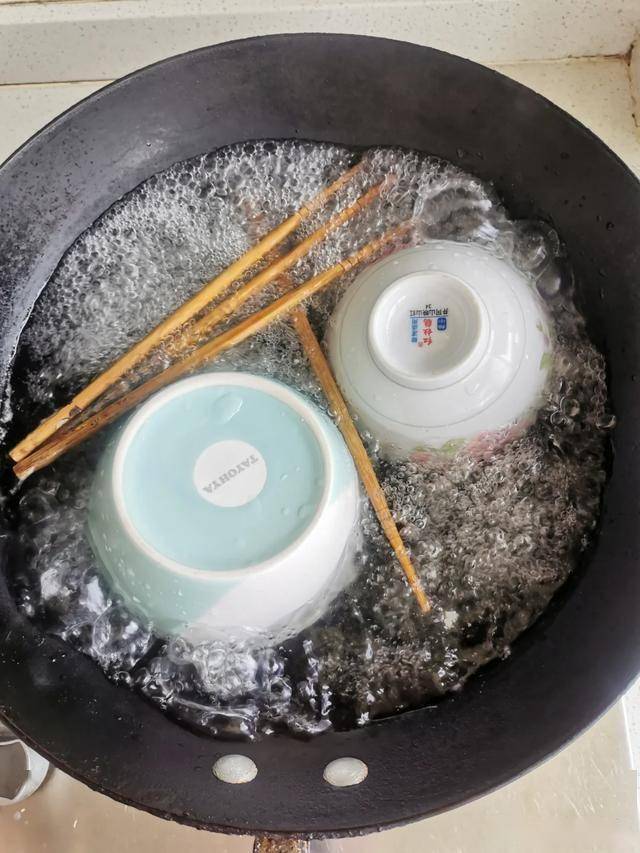 6 thói quen tưởng bình thường nhưng khiến bát đĩa càng rửa càng bẩn, cả nhà ăn "độc tố" mỗi ngày sớm muộn cũng ung thư- Ảnh 9. 6 thói quen tưởng bình thường nhưng khiến nha cai hi88 càng rửa càng bẩn, cả nhà ăn "độc tố" mỗi ngày sớm muộn cũng ung thư- Ảnh 9.