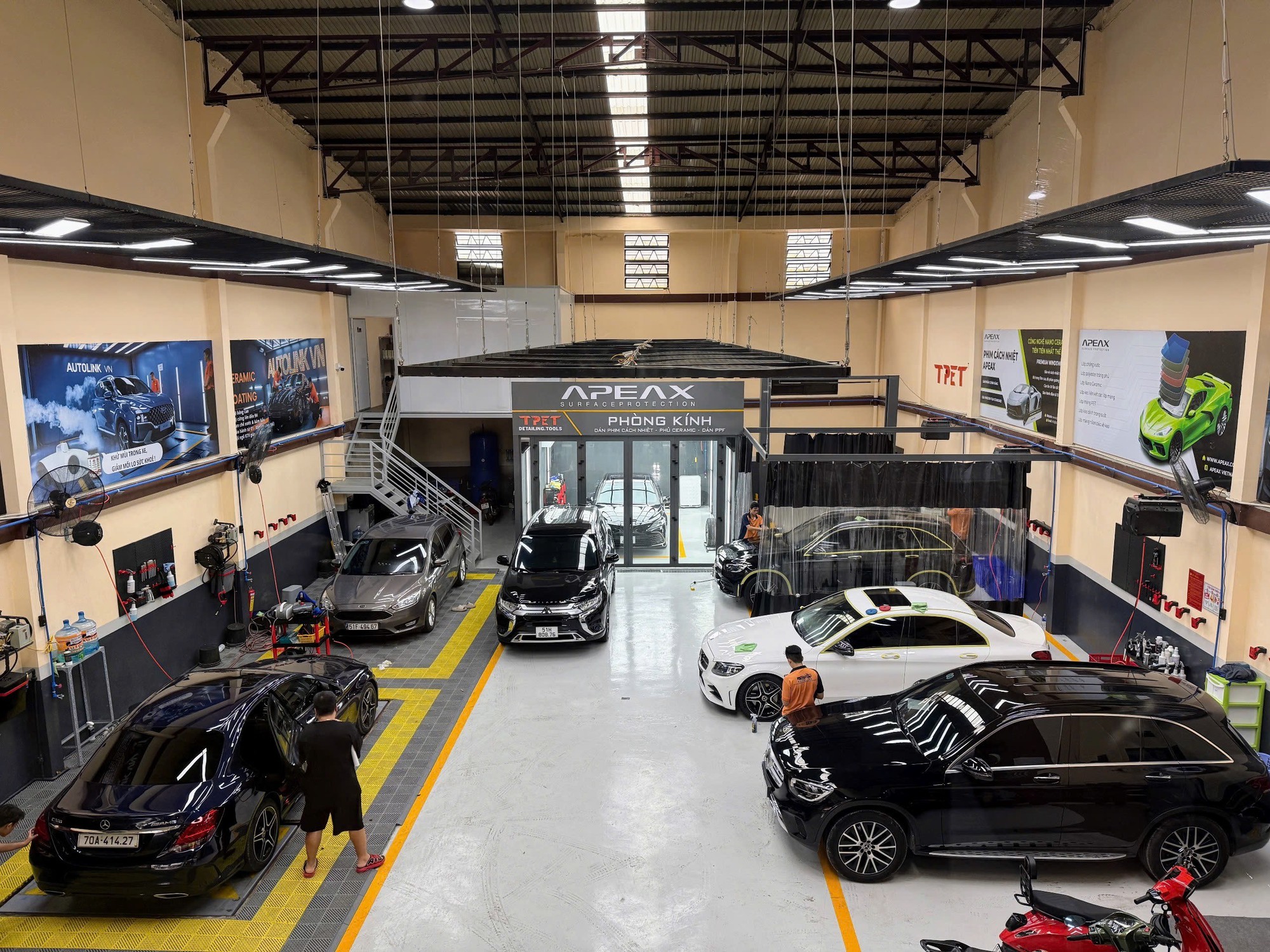 AUTOLINK VN – Địa chỉ chăm sóc xe hơi cao cấp giữa lòng Thành phố Hồ Chí Minh- Ảnh 4. AUTOLINK VN – Địa chỉ chăm sóc xe hơi cao cấp giữa lòng Thành phố Hồ Chí Minh- Ảnh 4.