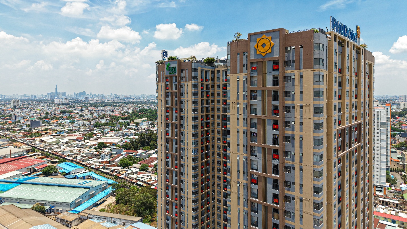 Cư dân Phú Đông Sky Garden nhận sổ hồng sau 3 tháng về nhà mới- Ảnh 4. Cư dân Phú Đông Sky Garden nhận sổ hồng sau 3 tháng về nhà mới- Ảnh 4.