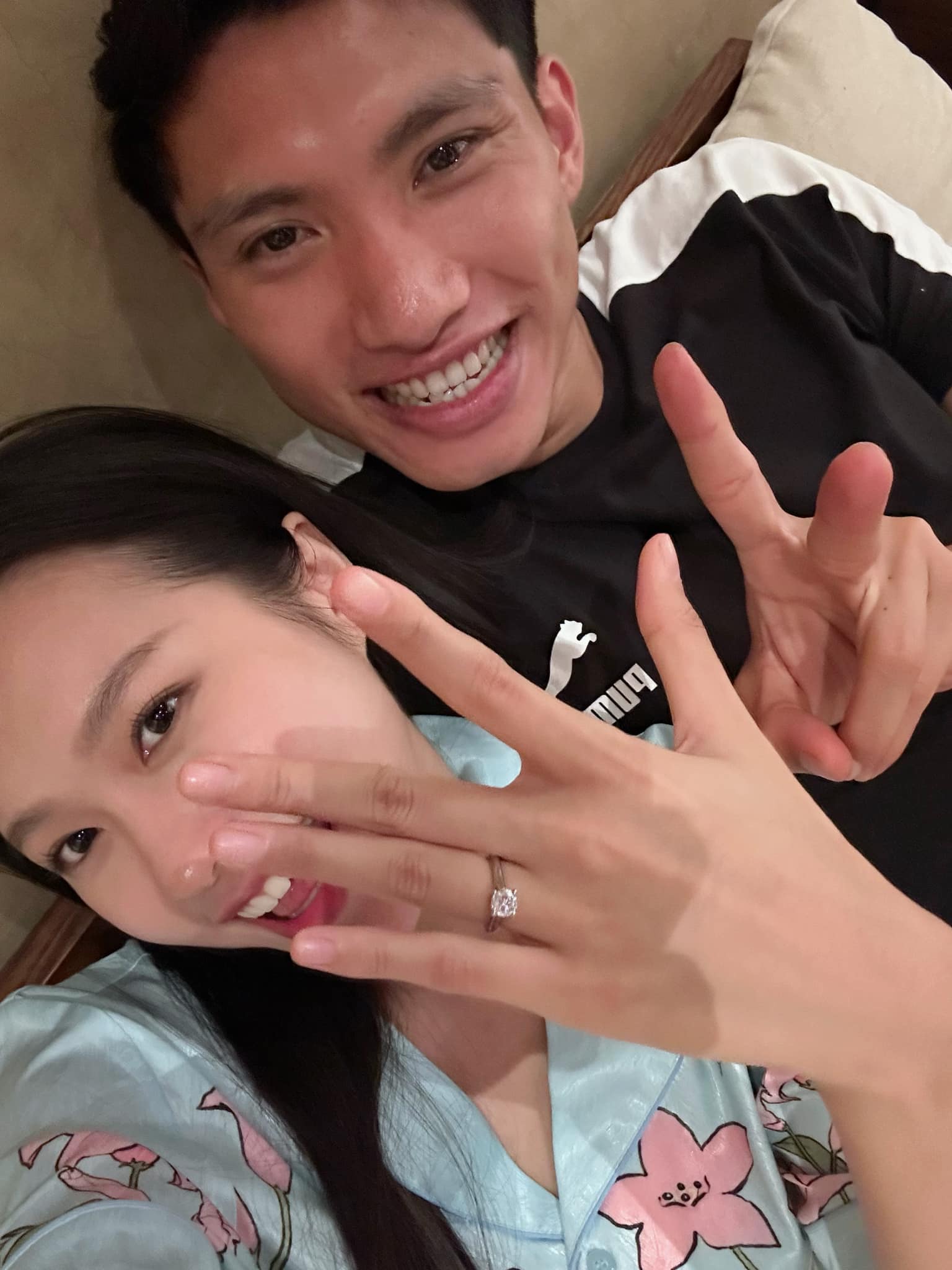 Tiểu thư Hà Thành cưới cầu thủ đình đám: Ở nhà chăm con vẫn kiếm tiền ầm ầm, xây biệt thự "khủng"- Ảnh 2. Tiểu thư Hà Thành cưới cầu thủ đình đám: Ở nhà chăm nha cai hi88 vẫn kiếm tiền ầm ầm, xây biệt thự "khủng"- Ảnh 2.