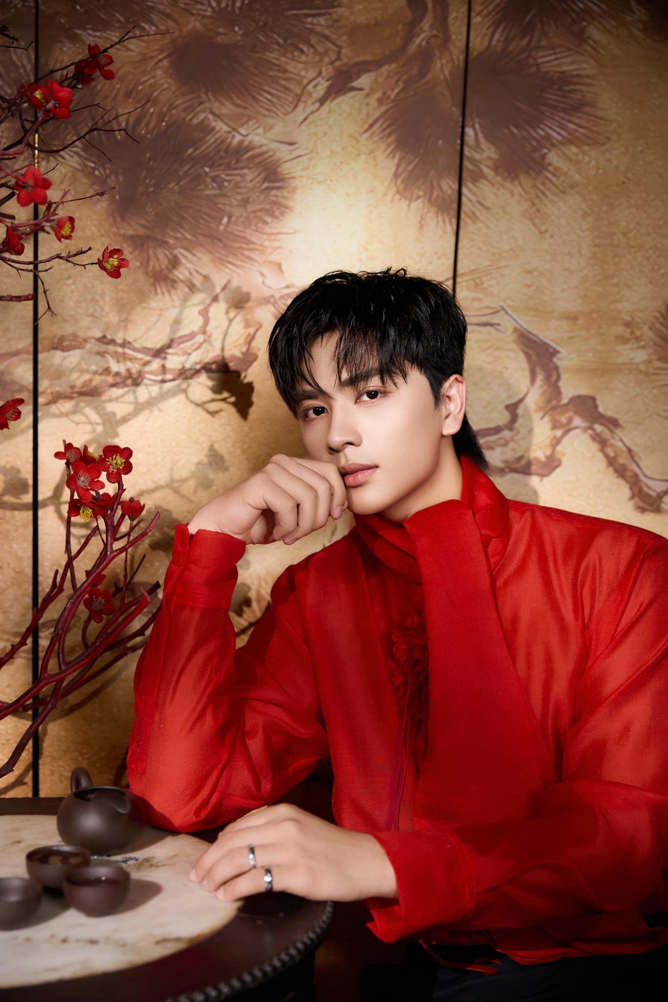 Nam vương Minh Ứng cuốn hút trong bộ ảnh lấy cảm hứng từ phim Victor Vũ- Ảnh 3. Nam vương Minh Ứng cuốn hút trong bộ ảnh lấy cảm hứng từ phim Victor Vũ- Ảnh 3.
