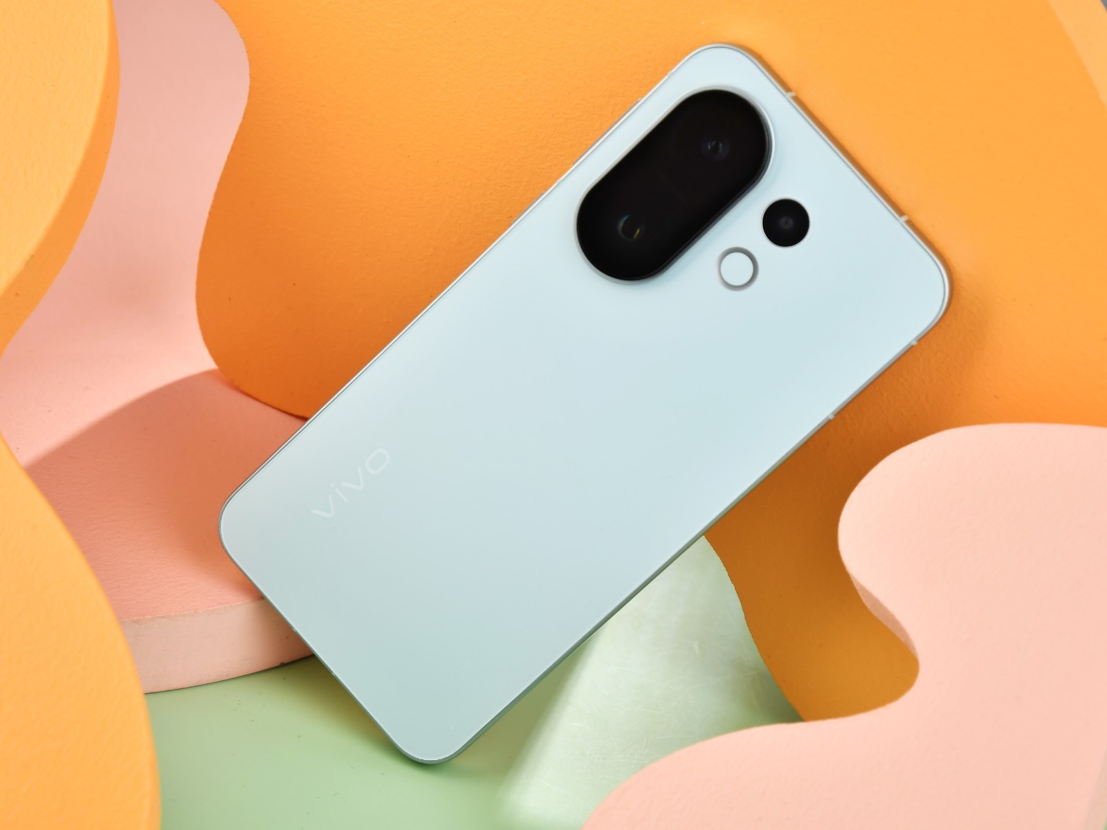 Cận cảnh điện thoại "sặc sỡ" của vivo sắp ra mắt: Chip Dimensity 9400e, màn hình nhỏ 6,3 inch nhưng pin khủng 6.500mAh, camera 50MP- Ảnh 9.