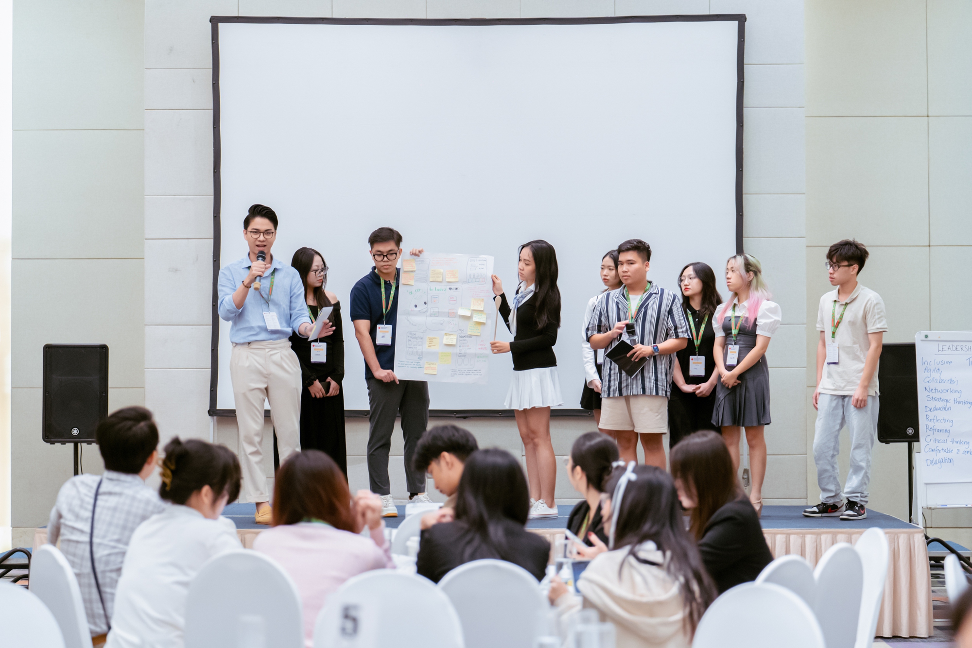 Hướng nghiệp thời AI: Không chỉ chọn ngành, mà là học cách sống chung với "lũ"- Ảnh 3. Hướng nghiệp thời nha cai hi88: Không chỉ chọn ngành, mà là học cách sống chung với "lũ"- Ảnh 3.