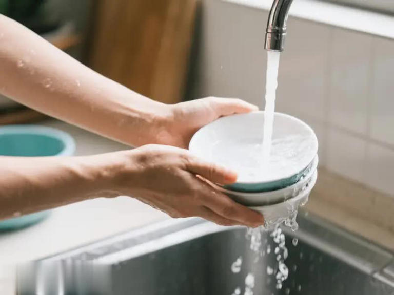 5 sai lầm khi rửa bát khiến cả gia đình mắc ung thư, nhiều người không hay biết vẫn làm mỗi ngày, nhất là cái số 3- Ảnh 1. 5 sai lầm tại hi88 rửa bát tại hi88ến cả gia đình mắc ung thư, nhiều người không hay biết vẫn làm mỗi ngày, nhất là cái số 3- Ảnh 1.
