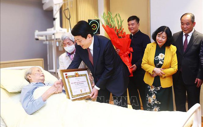 Nguyên Chủ tịch nước Trần Đức Lương từ trần- Ảnh 1. Nguyên Chủ tịch nước Trần Đức Lương từ trần- Ảnh 1.