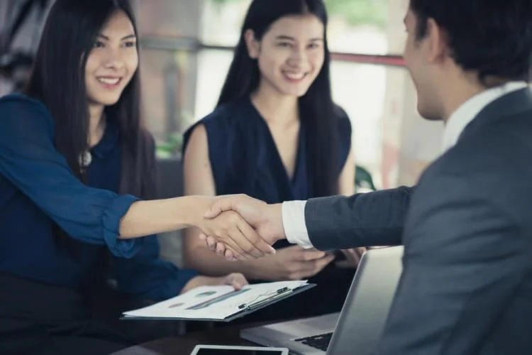 "Cái gì lúc thì ngắn, lúc thì dài, lúc thì to, lúc thì nhỏ?" - Nữ ứng viên đáp gọn hai từ khiến nhà tuyển dụng gật gù nể phục- Ảnh 2. "Cái gì lúc thì ngắn, lúc thì dài, lúc thì to, lúc thì nhỏ?" - Nữ ứng viên đáp gọn hai từ khiến nhà tuyển dụng gật gù nể phục- Ảnh 2.
