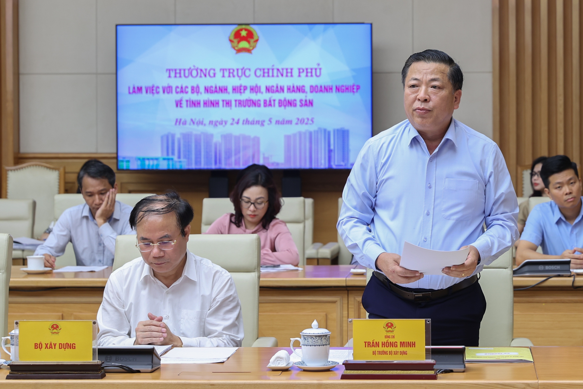 Họp với lãnh đạo Vingroup, Sungroup... Thủ tướng yêu cầu đảm bảo để mọi người dân Việt Nam đều có một thứ- Ảnh 2. Họp với lãnh đạo Vingroup, Sungroup... Thủ tướng yêu cầu đảm bảo để mọi người dân Việt Nam đều có một thứ- Ảnh 2.