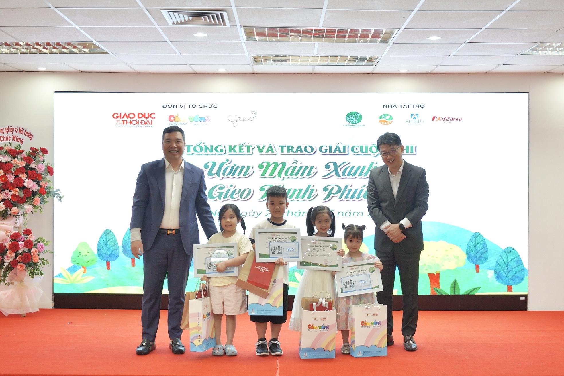 Lễ Tổng kết và Trao giải cuộc thi “Uơm Mầm Xanh, Gieo Hạnh Phúc”- Ảnh 6. Lễ Tổng kết và Trao giải cuộc thi “Uơm Mầm Xanh, Gieo Hạnh Phúc”- Ảnh 6.