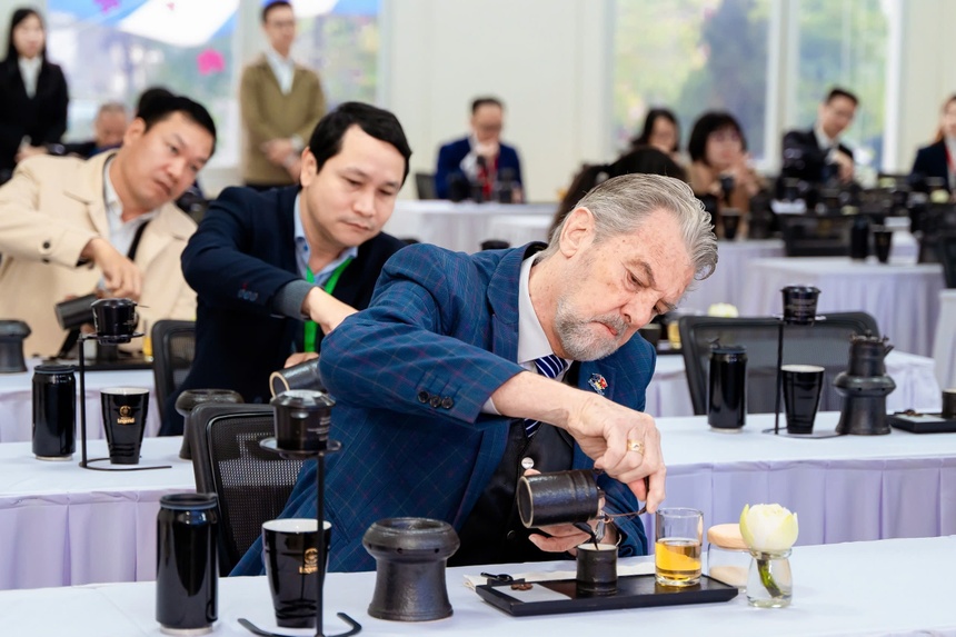 Trung Nguyên E-Coffee đạt giải thưởng Thương hiệu mạnh ASEAN- Ảnh 5. Trung Nguyên E-Coffee đạt giải thưởng Thương hiệu mạnh ASEAN- Ảnh 5.