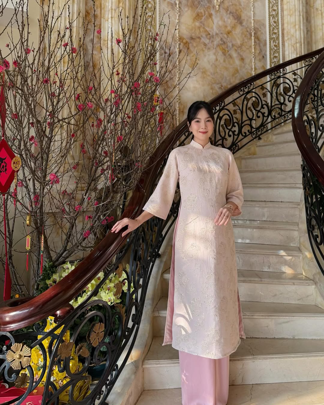 Mai Ngọc diện mãi 1 item vẫn đẹp xuất sắc từ lúc bầu bí tới sau khi sinh nở- Ảnh 4.
