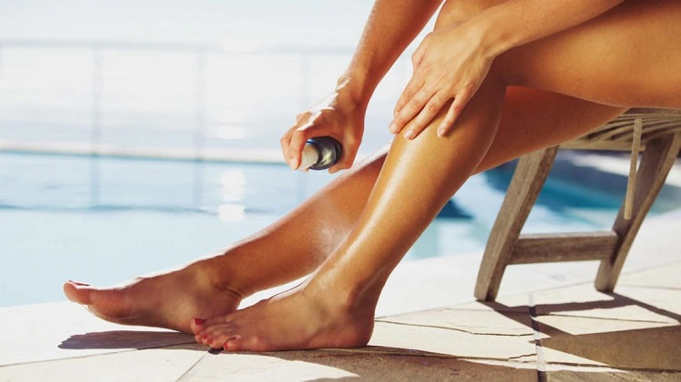 Dùng xịt chống nắng thiếu hiểu biết: Đẹp da chưa thấy, nguy hiểm đã cận kề!- Ảnh 2. Dùng xịt chống nắng thiếu hiểu biết: Đẹp da chưa thấy, nguy hiểm đã cận kề!- Ảnh 2.