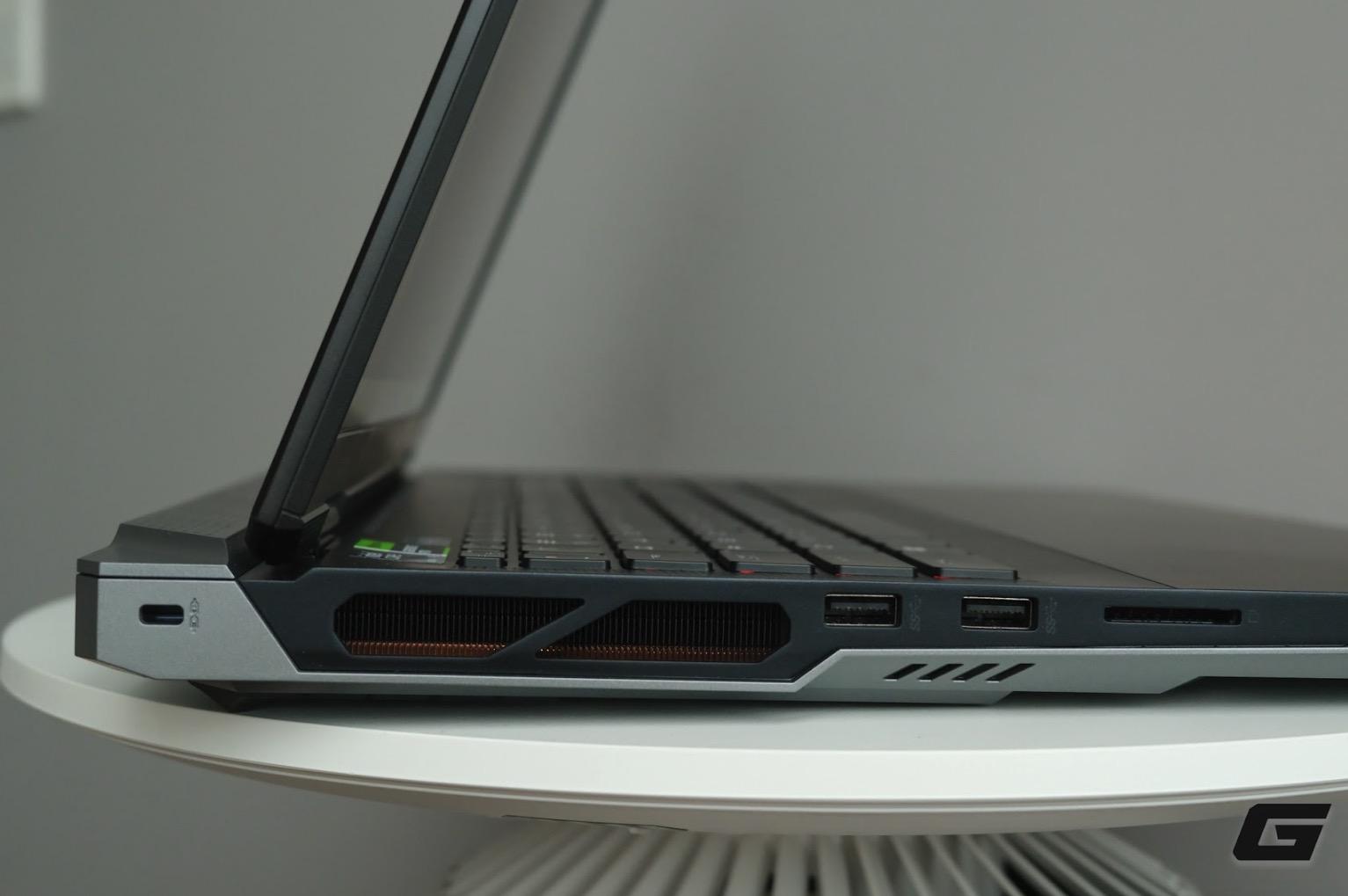 Đây là chiếc laptop gaming có giá gần 180 triệu đồng- Ảnh 13. Đây là chiếc laptop gaming có giá gần 180 triệu đồng- Ảnh 13.