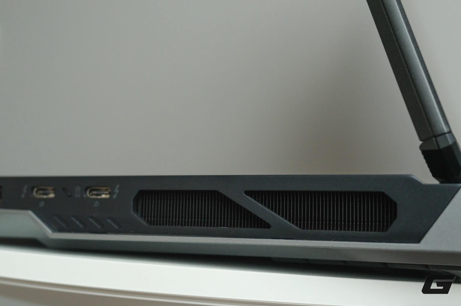 Đây là chiếc laptop gaming có giá gần 180 triệu đồng- Ảnh 14. Đây là chiếc laptop gaming có giá gần 180 triệu đồng- Ảnh 14.