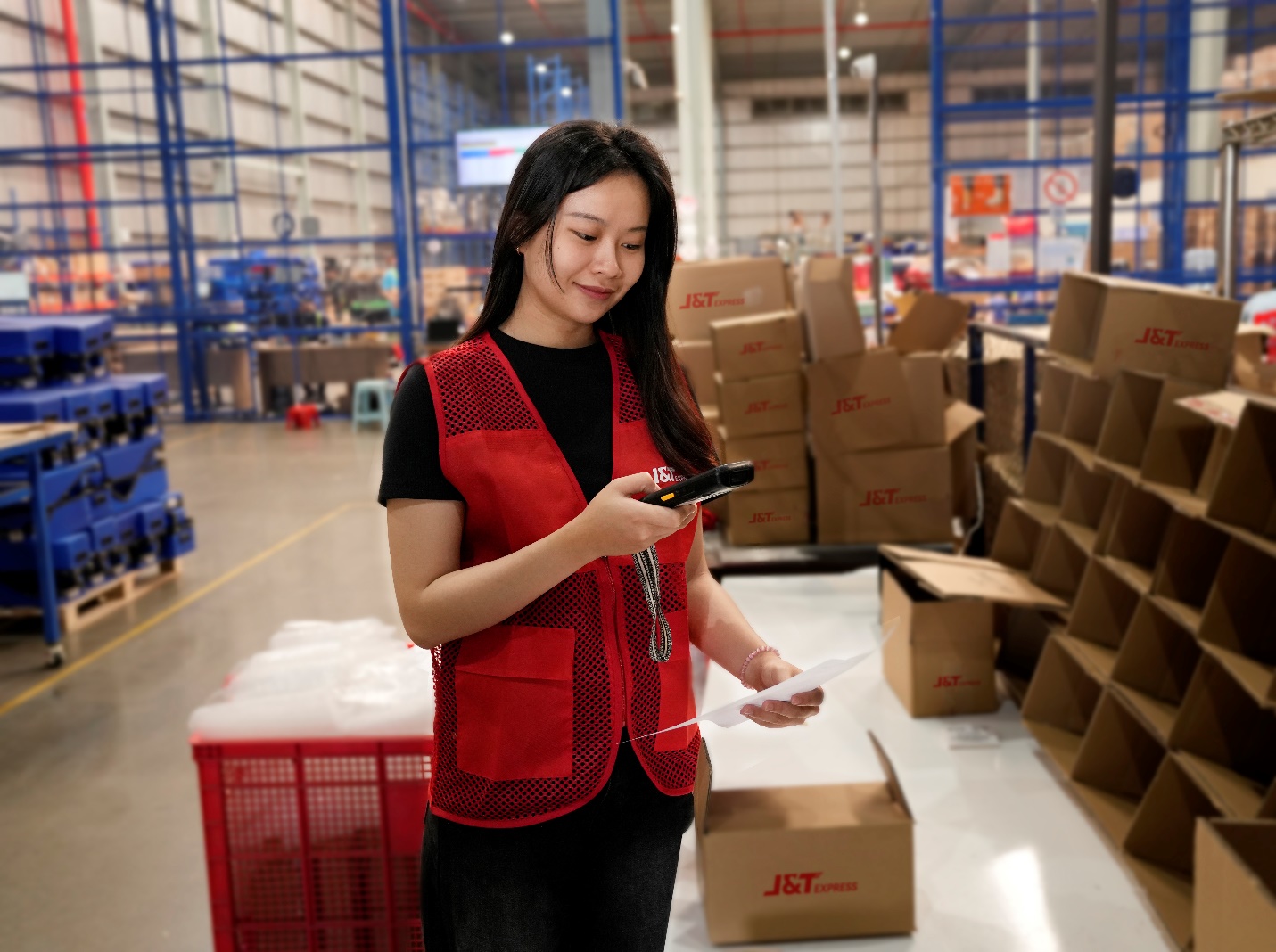 J&T Express trở thành đối tác vận chuyển các sản phẩm công nghệ cho Samsung Việt Nam- Ảnh 2. hi88.com trở thành đối tác vận chuyển các sản phẩm công nghệ cho Samsung Việt Nam- Ảnh 2.