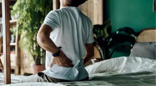 Người đàn ông 27 tuổi bị loãng xương nghiêm trọng như cụ già 70, tất cả là do 4 thói quen xấu: Nhiều người trẻ thường xuyên làm 2 điều- Ảnh 1. Người đàn ông 27 tuổi bị loãng xương nghiêm trọng như cụ già 70, tất cả là do 4 thói quen xấu: Nhiều người trẻ thường xuyên làm 2 điều- Ảnh 1.