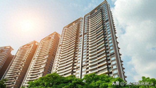 Bán căn hộ tầng 20 xuống ở tầng 1 tôi bàng hoàng: Thoát cảnh đợi thang máy mỗi ngày, biết thế chuyển từ 5 năm trước! - Ảnh 1. Bán căn hộ tầng 20 xuống ở tầng 1 tôi bàng hoàng: Thoát cảnh đợi thang máy mỗi ngày, biết thế chuyển từ 5 năm trước! - Ảnh 1.