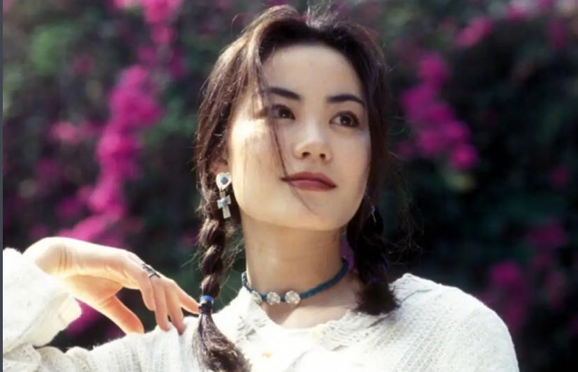 Lý Yên lộ ảnh mới: Từ "thiên thần hở hàm ếch" đến thiếu nữ tự tin, quan điểm làm mẹ của Vương Phi gây chú ý - Ảnh 6. Lý Yên lộ ảnh mới: Từ "thiên thần hở hàm ếch" đến thiếu nữ tự tin, quan điểm làm mẹ của Vương Phi gây chú ý - Ảnh 6.