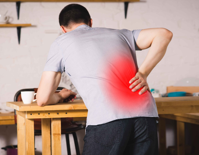 Người đàn ông 27 tuổi bị loãng xương nghiêm trọng như cụ già 70, tất cả là do 4 thói quen xấu: Nhiều người trẻ thường xuyên làm 2 điều- Ảnh 2. Người đàn ông 27 tuổi bị loãng xương nghiêm trọng như cụ già 70, tất cả là do 4 thói quen xấu: Nhiều người trẻ thường xuyên làm 2 điều- Ảnh 2.