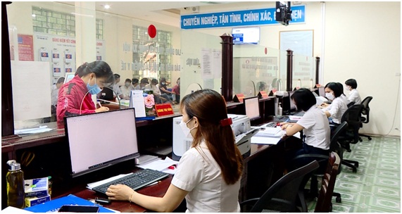 Hoạt động tại bộ phận một cửa huyện Yên Khánh.