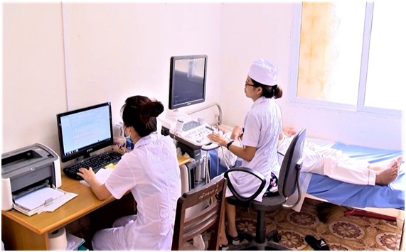 Hệ thống y tế và dịch vụ khám chữa bệnh.