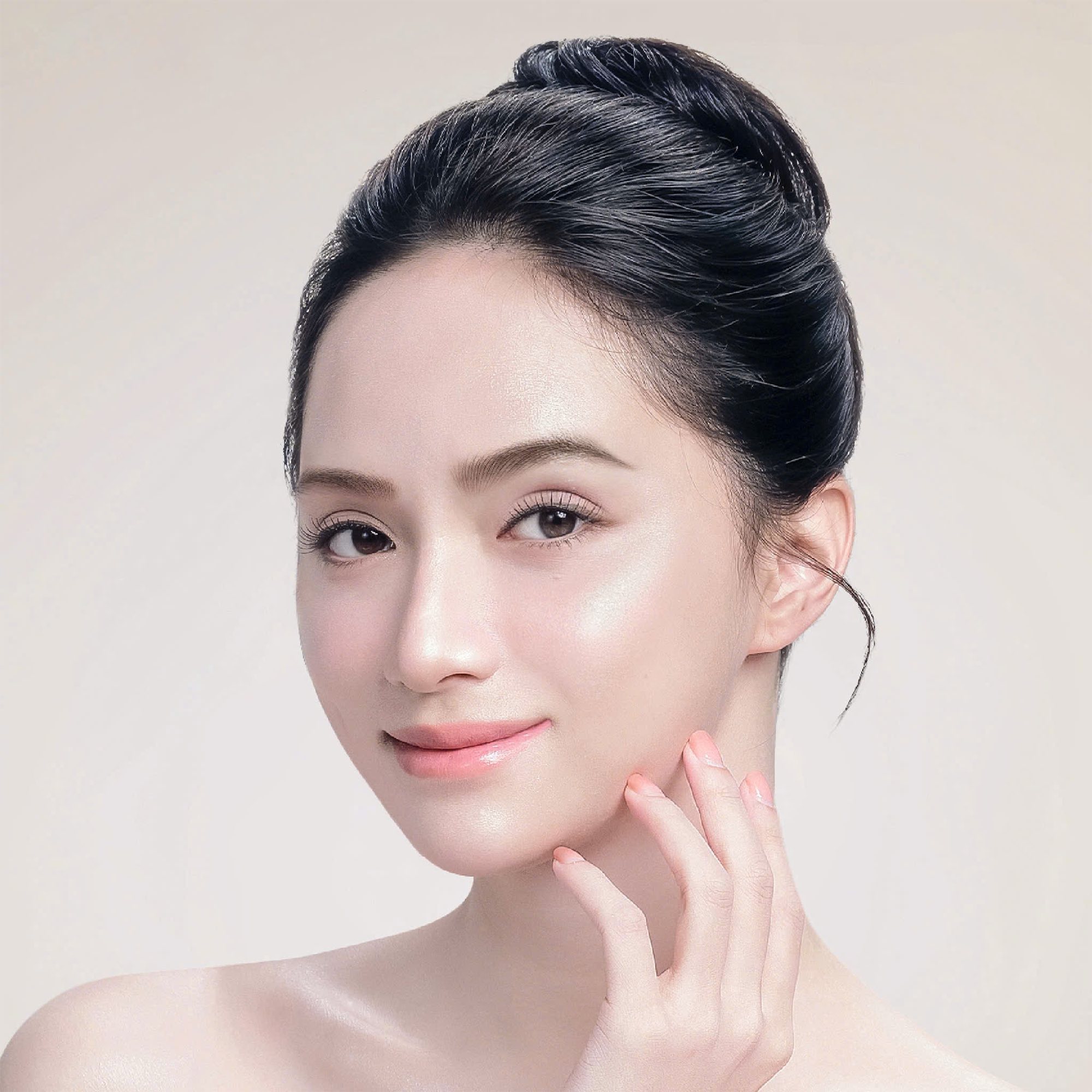 Hoa hậu Hương Giang da trắng, căng mọng collagen nhờ 1 kiểu bôi kem chống nắng, bảo sao thường xuyên ở ngoài trời cũng không hề "xi nhê"- Ảnh 8.