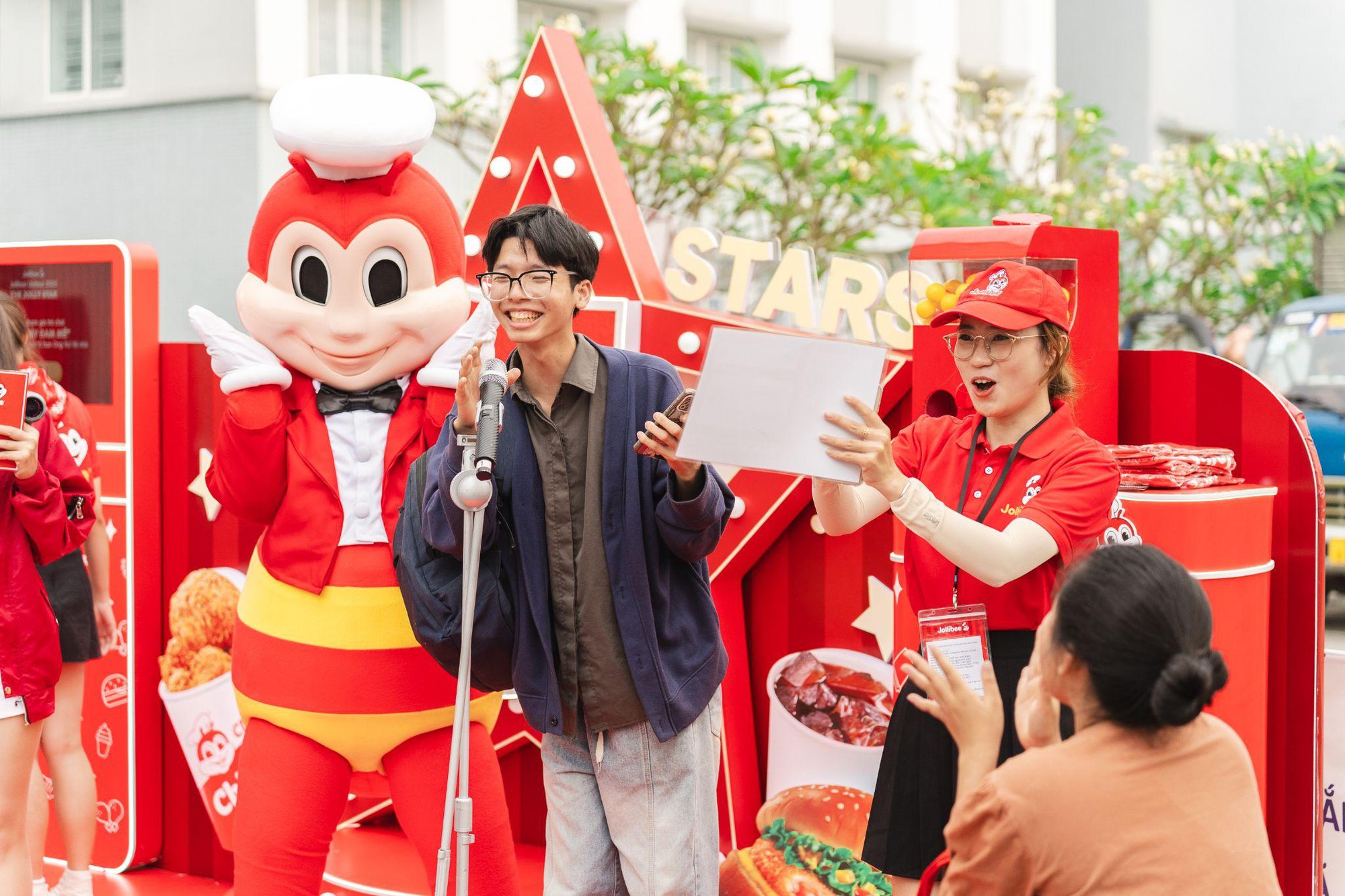 The Jolly Stars của Jollibee Việt Nam tạo sân chơi tài năng cho hàng trăm tại hi88 viên- Ảnh 2.