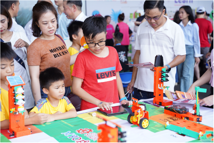 "Lễ hội mùa hè" rộn ràng chờ đón thiếu nhi tại Phú Mỹ Hưng vào ngày 1/6- Ảnh 6. "Lễ hội mùa hè" rộn ràng chờ đón thiếu nhi tại Phú Mỹ Hưng vào ngày 1/6- Ảnh 6.