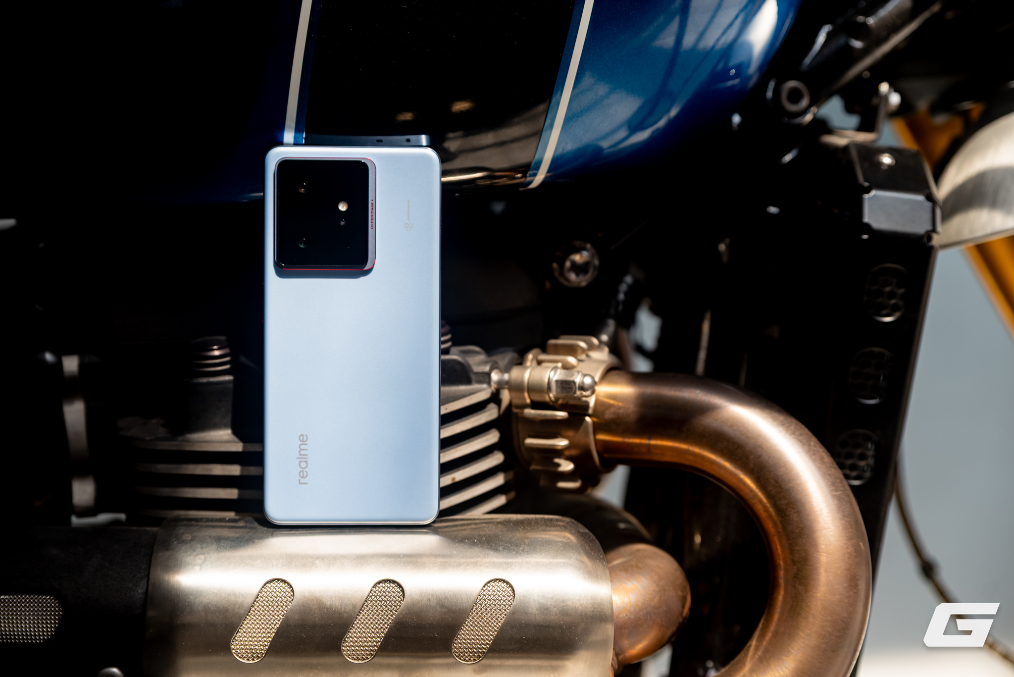 Cận cảnh chiếc điện thoại realme vừa ra mắt mang danh “flagship killer”- Ảnh 23. Cận cảnh chiếc điện thoại realme vừa ra mắt mang danh “flagship killer”- Ảnh 23.