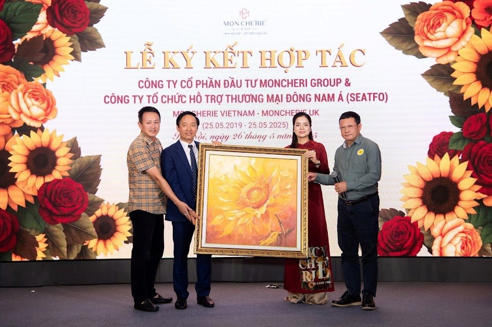 MONCHE’RIE de LANH 1986 – Hành trình 5 năm truyền cảm hứng và lan tỏa bản sắc Việt với ngành thời trang quốc tế- Ảnh 4. MONCHE’RIE de LANH 1986 – Hành trình 5 năm truyền cảm hứng và lan tỏa bản sắc Việt với ngành thời trang quốc tế- Ảnh 4.