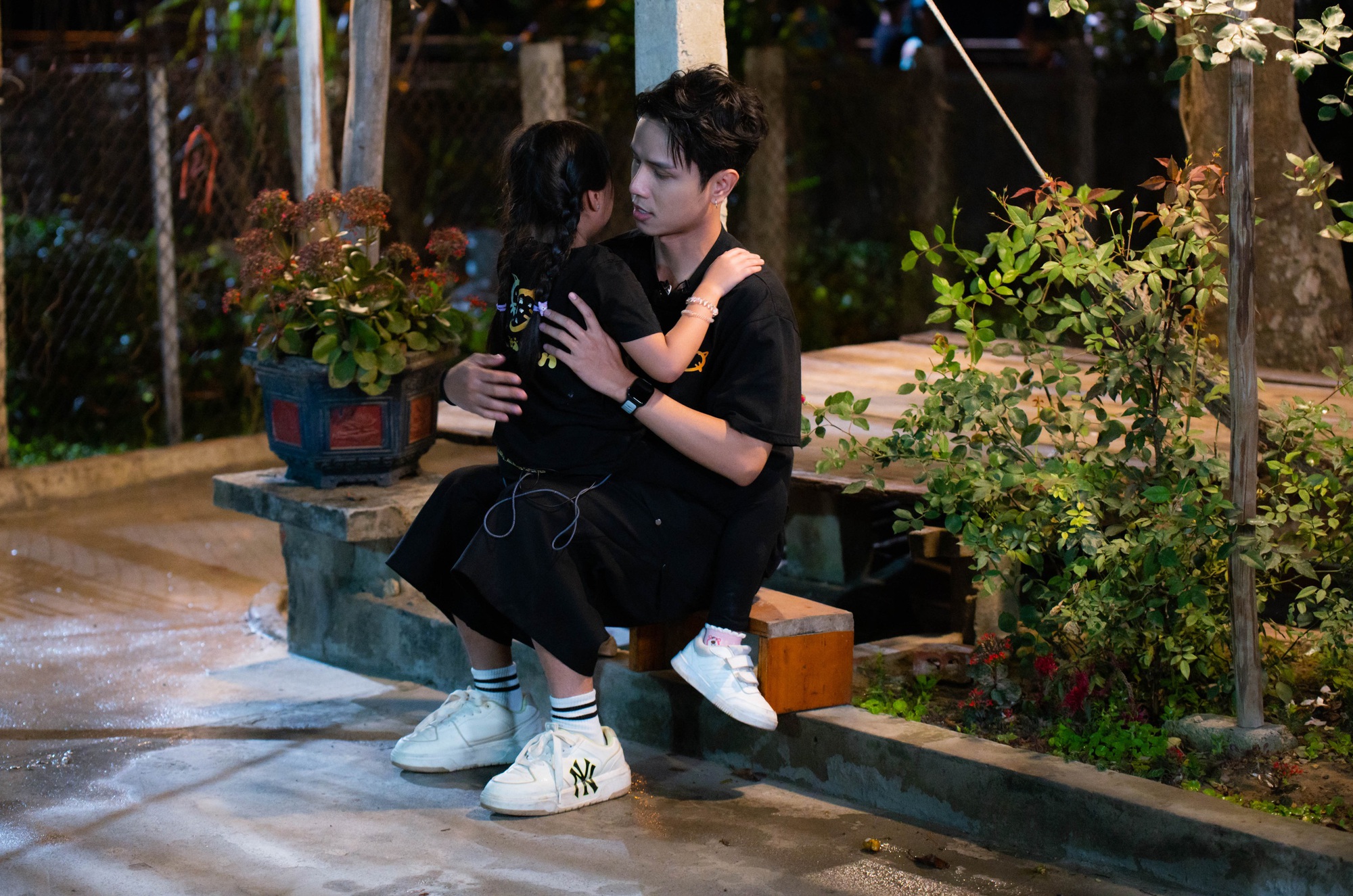 Bố ơi mình đi đâu thế tập 2: Cách dạy con của ba Neko Lê giúp 2 cô gái nhỏ trở thành những đứa trẻ vừa tình cảm, ấm áp vừa mạnh mẽ, có trách nhiệm- Ảnh 1. Bố ơi mình đi đâu thế tập 2: Cách dạy con của ba Neko Lê giúp 2 cô gái nhỏ trở thành những đứa trẻ vừa tình cảm, ấm áp vừa mạnh mẽ, có trách nhiệm- Ảnh 1.