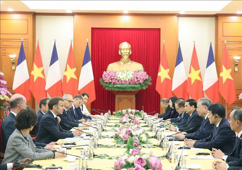 Tổng Bí thư Tô Lâm hội kiến Tổng thống Pháp Emmanuel Macron- Ảnh 3. Tổng Bí thư Tô Lâm hội kiến Tổng thống Pháp Emmanuel Macron- Ảnh 3.
