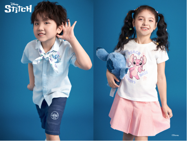 Stitch đổ bộ tủ đồ nhà bạn: Khi thời trang lấy cảm hứng từ Lilo & Stitch trở thành cơn sốt mới dành cho trẻ em và cả gia đình- Ảnh 4. Stitch đổ bộ tủ đồ nhà bạn: Khi thời trang lấy cảm hứng từ Lilo & Stitch trở thành cơn sốt mới dành cho trẻ em và cả gia đình- Ảnh 4.