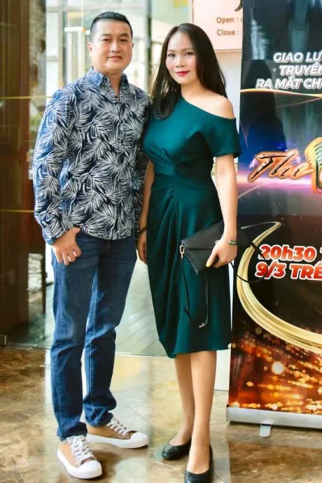 Cuộc sống vợ chồng của nam nghệ sĩ Việt lấy vợ 2 tên giống hệt vợ đầu, 17 năm vẫn mặn nồng- Ảnh 3. Cuộc sống vợ chồng của nam nghệ sĩ Việt lấy vợ 2 tên giống hệt vợ đầu, 17 năm vẫn mặn nồng- Ảnh 3.