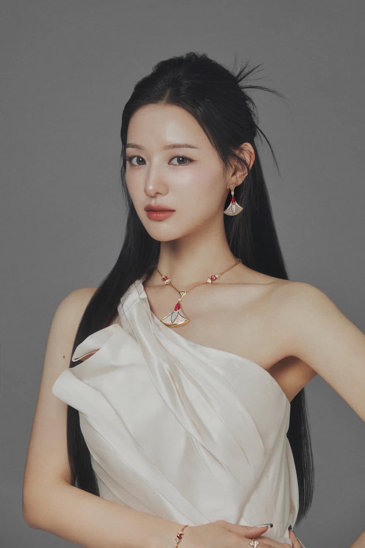 Kim Ji Won chung khung hình với Lý Hiện "tuyệt đối điện ảnh": Lộ 1 "cực phẩm" khiến ai cũng phải tấm tắc khát khao- Ảnh 7.