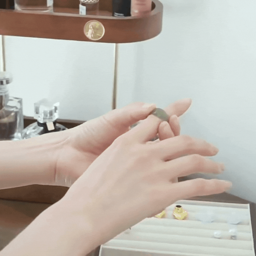 Đeo ngọc không chỉ đẹp mà còn đổi vận: 3 con giáp càng đeo càng sáng lộc, quý nhân vây quanh- Ảnh 1. Đeo ngọc không chỉ đẹp mà còn đổi vận: 3 con giáp càng đeo càng sáng lộc, quý nhân vây quanh- Ảnh 1.