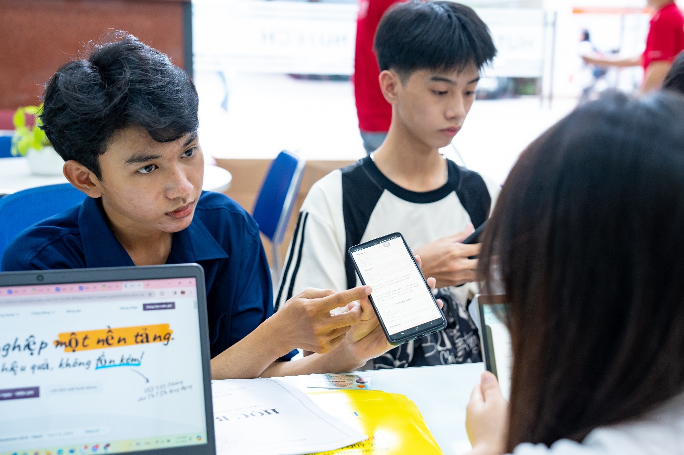 HUTECH tặng học bổng 25% toàn khóa, cố định học phí cho thí hi88. com cả nước- Ảnh 2.