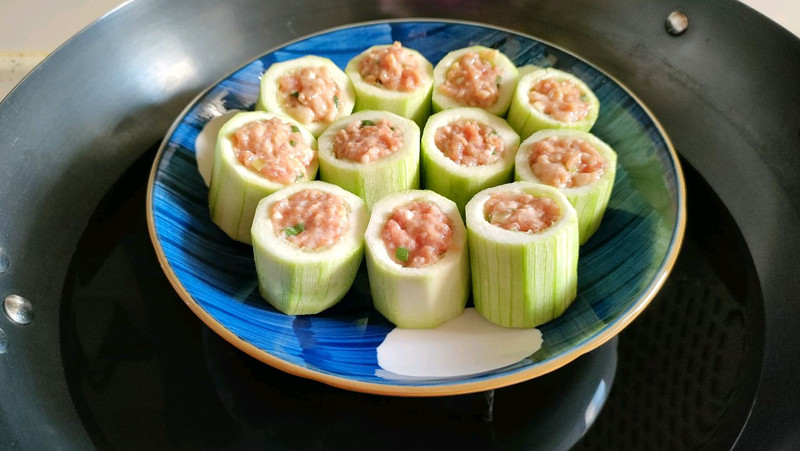 Gia đình tôi rất thích 2 món hấp này: Làm cực nhanh mà ngon cho bữa cơm ngày hè thanh mát, sảng khoái- Ảnh 4. Gia đình tôi rất thích 2 món hấp này: Làm cực nhanh mà ngon cho bữa cơm ngày hè thanh mát, sảng khoái- Ảnh 4.